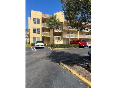 (private lake, pond, creek) Condo For Sale in Tamarac Florida