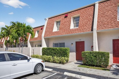 Spacious 4-bedroom, 2.5-bath townhouse ideally located in - photo 2