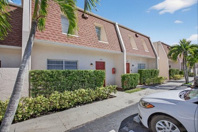 Spacious 4-bedroom, 2.5-bath townhouse ideally located in - photo 3