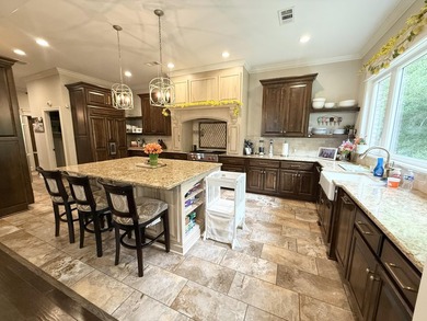 Welcome to 114 Parkside Cove, a home of absolute perfection! - photo 5