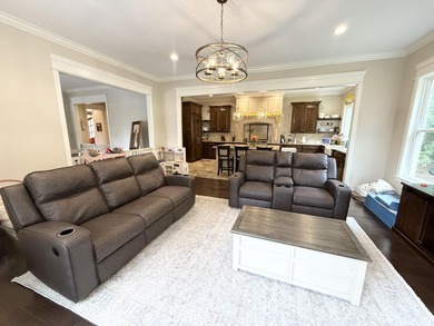 Welcome to 114 Parkside Cove, a home of absolute perfection! - photo 8