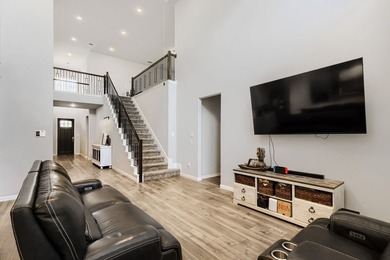 Welcome to this beautifully designed 5-bedroom, 4-bath home in - photo 8