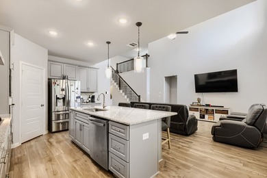 Welcome to this beautifully designed 5-bedroom, 4-bath home in - photo 10