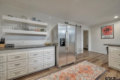 Big on space, big on style-this Hideaway gem delivers - photo 14