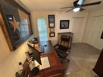 Big on space, big on style-this Hideaway gem delivers - photo 27