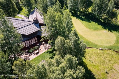 Set on the West Bank of the Snake River in Wilson, this 9 - photo 9