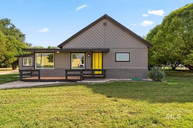 Snake River - Owyhee County Home Sale Pending in Homedale Idaho