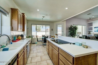 This stunning pool home with Great Views offers the perfect - photo 11