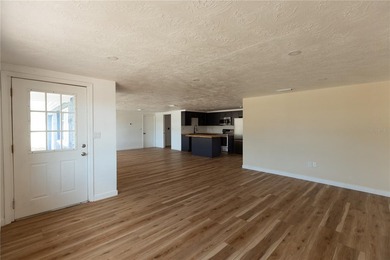 Currently tenant-occupied, but showings are available by - photo 14