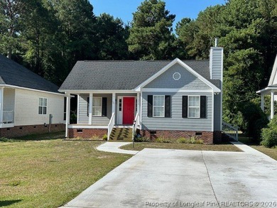 Welcome to 352 Gray's Lane, White Lake. Sitting pretty at a - photo 3