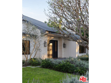 Modern Traditional, fresh and completely renovated in 2022 - photo 29