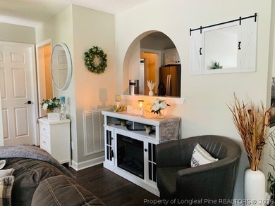 Welcome to 352 Gray's Lane, White Lake. Sitting pretty at a - photo 10