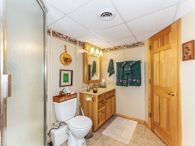 Welcome to the heart of the Northwoods! Beautiful 3bedroom - photo 32