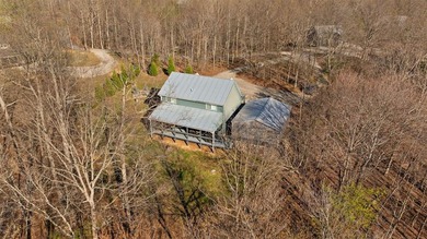 GATED LAKE COMMUNITY. 4 BEDROOMS. 3 BATHS. 1+ ACRE. NEAR - photo 4