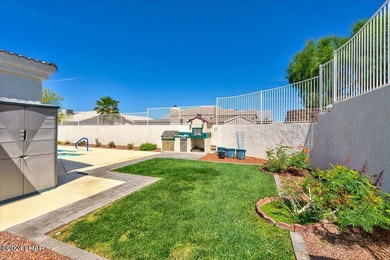 This stunning pool home with Great Views offers the perfect - photo 35