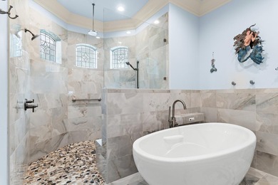 This stunning single-story home captivates with exquisite and - photo 36