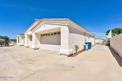 This stunning pool home with Great Views offers the perfect - photo 50