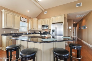 Spectacular home on a highly sought after street in Riverview - photo 11