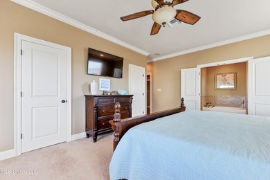 Spectacular home on a highly sought after street in Riverview - photo 16