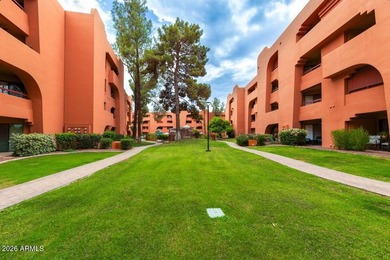 Beautifully remodeled condominium with stunning views of a - photo 26