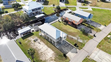 Spectacular home on a highly sought after street in Riverview - photo 29