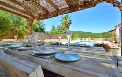 Luxury 4 bedroom villa with pool located in Javea - photo 15