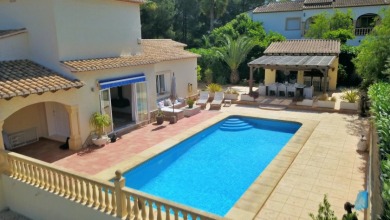 Luxury 4 bedroom villa with pool located in Javea - photo 20