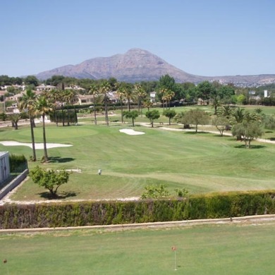 Luxury 4 bedroom villa with pool located in Javea - photo 25