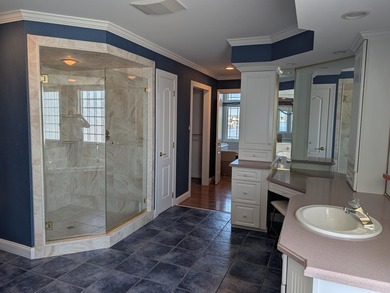 Come See This Beautiful Bay Front - photo 9