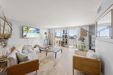 Beautifully remodeled 2-bedroom, 2-bath Intracoastal residence