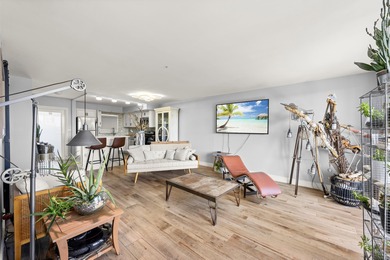 Beautifully remodeled 2-bedroom, 2-bath Intracoastal residence
