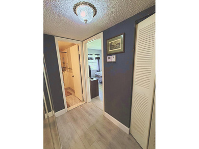 Beautiful corner-unit condo located in the desirable 55+ - photo 21