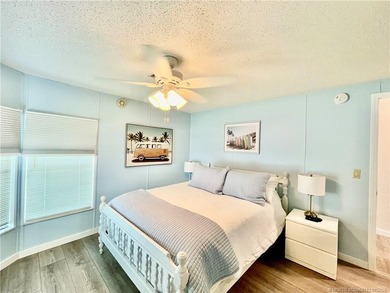Beautiful RARE 3 BEDROOM home. 1792 SqFt. Gorgeously remodeled! - photo 25