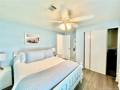 Beautiful RARE 3 BEDROOM home. 1792 SqFt. Gorgeously remodeled! - photo 26