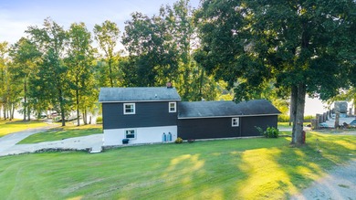 Experience the pinnacle of RIVERFRONT living on the coveted - photo 10
