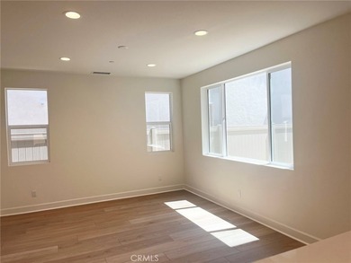 Brand new home within 15 minutes to the beach! This 2-level - photo 3