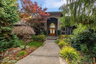 Experience refined lakefront living at this exceptional estate - photo 7