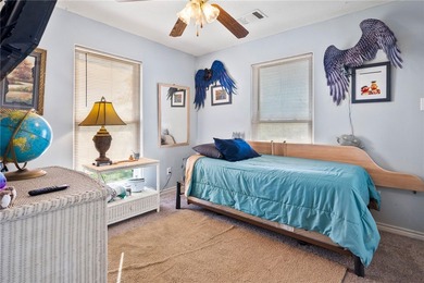 Charming 2 bedroom, 1 bath, coastal home located on 3 lots in - photo 12
