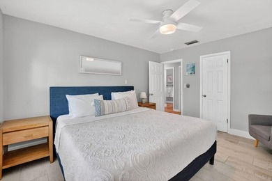 Welcome to coastal living in one of Boynton Beach's most - photo 13
