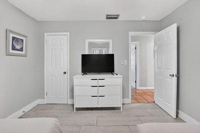 Welcome to coastal living in one of Boynton Beach's most - photo 19