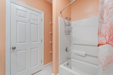Welcome to this beautifully furnished 3-bedroom, 3-bath villa - photo 23