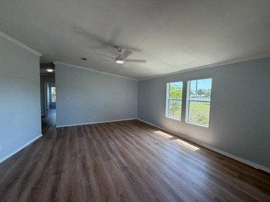 Welcome home to this beautifully updated 2006 Palm Harbor - photo 9