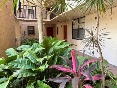 Convenient first-floor 2 bedroom, 2 bath split-plan condo with - photo 13