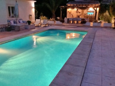 Luxury 4 bedroom villa with pool located in Javea - photo 22