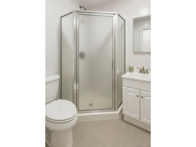 Welcome to this elevator condo features open kitchen concept - photo 5