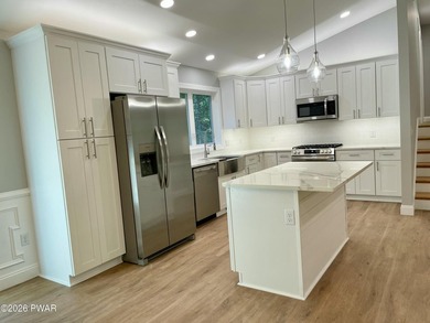 CUSTOM NEW CONSTRUCTION CONTEMPORARY SPLIT-LEVEL IN POCONO - photo 4