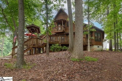 Lake Home For Sale in Fair Play, South Carolina