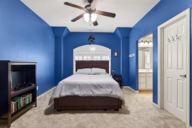 Positioned on a quarter-acre corner lot that opens to greenbelt - photo 28