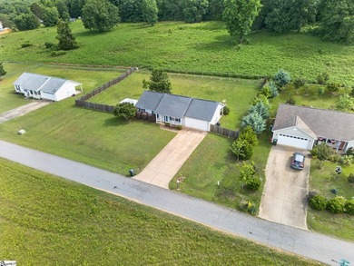 Great yard near the lake! - photo 31
