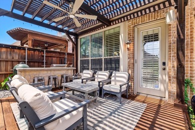 Positioned on a quarter-acre corner lot that opens to greenbelt - photo 33